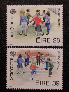 Ireland Scott #744-745 mnh