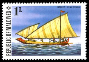 MALDIVE ISLANDS Sc 575 MNH - 1975 1L - Sailing Ships, Madura-Prau Bedang