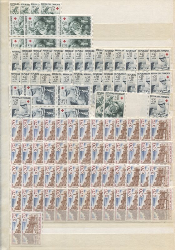 France Accumulation MNH CV$18400.00 1960-1999 Wholesale In 4 Albums