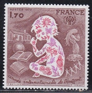 France # 1624, International Year of the Child, Mint NH, 1/2 Cat.