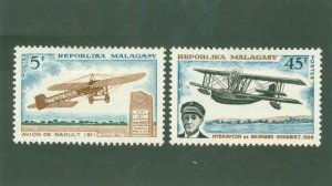 MADAGASCAR  400-01 MH BIN$ 2.00