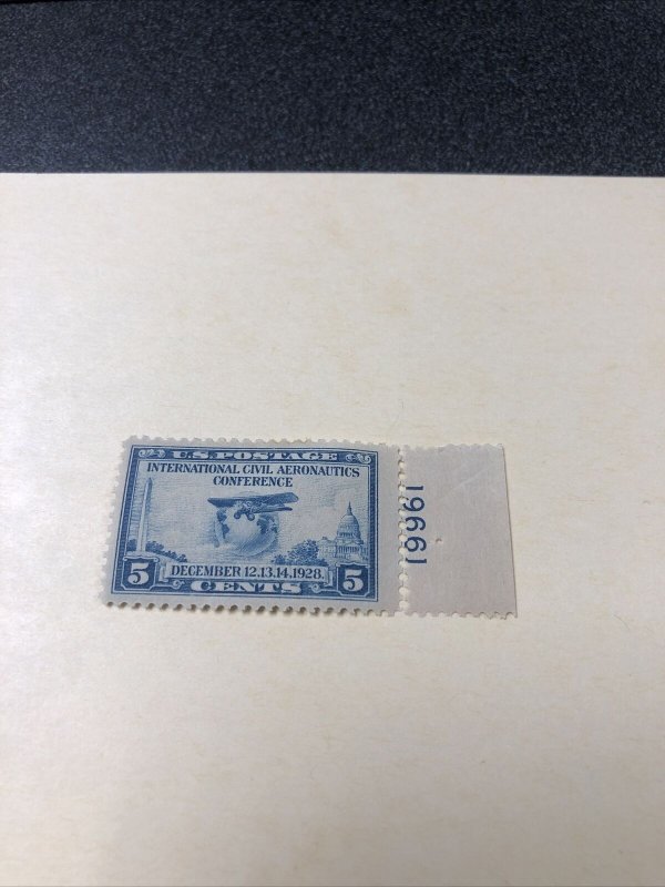 US 1928 Stamp # 650 Mint OG With Plate Number On The Back, Selvedge Is Seperated