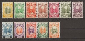 MALAYA/KELANTAN 1937/40 SG 40/51 MINT Cat £275