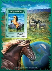 2014 MOZAMBIQUE MNH. HORSES   |   Y&T Code: 829  |  Michel Code: 7384 / Bl.916