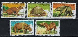 Cambodia 1359-63 MNH 1994 Animals (an5009)