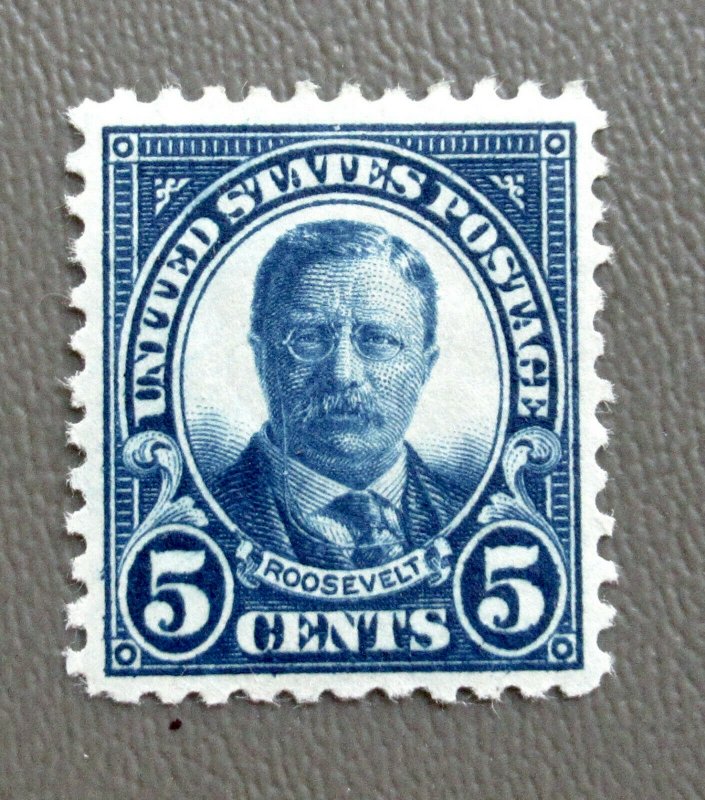 US 1922 5¢ Roosevelt Stamp #557 MH CV $16