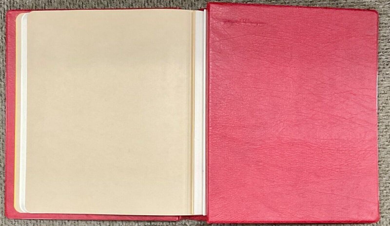 Lighthouse USA Padded RED Perfect DP Turnpost Album with Slipcase - USED