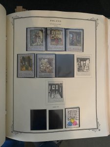 Polish General Issue Album w' 950 +++ 100's more stamps ~ See Descr...