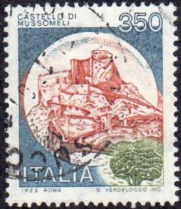 Italy 1423 - Used - 350L Musomelli Castle (1980) (cv $0.60)