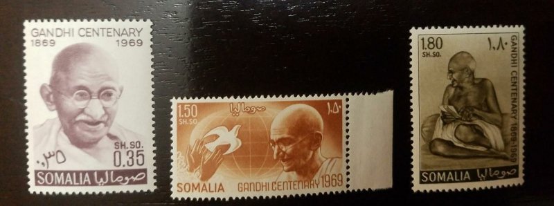 O) 1969 SOMALIA, MOHANDAS K. GANDHI - SC 350 -352, LEADER IN INDIA´S FIGHT FOR