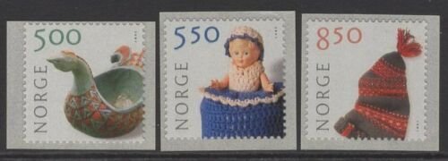 NORWAY SG1415/7 2001 CRAFTS MNH 