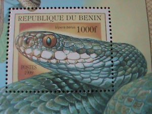 ​BENIN-1999-LOVELY-SNAKES-S/S  MNH-VF-HARD TO FIND-LAST ONE-WE SHIP TO WORLDWIDE