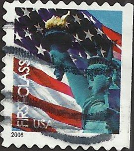 # 3973 USED FLAG AND STATUE OF LIBERTY