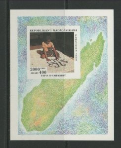 Thematic Stamps Art - MADAGASKAR 1994 TRAD.CRAFTS MS1164 mint