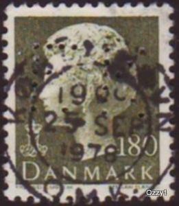 Denmark 1977 Sc#550 SG#582h 180ore Green Queen Margrethe Perfin Used