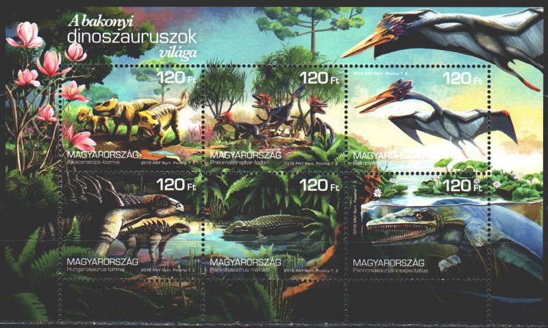 Hungary. 2018. bl419. Dinosaurs. MNH.