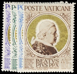 VATICAN CITY 145-48  Mint (ID # 115708)