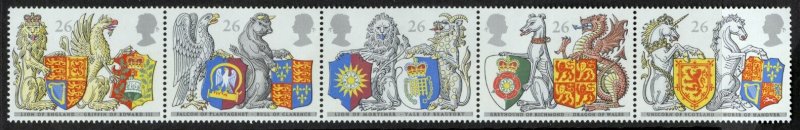 GREAT BRITAIN Sc#1800a ARMS STRIP of 5 (1998) MNH