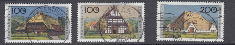 J28643, 1995 germany hv.s of set used #b787-9 farm houses