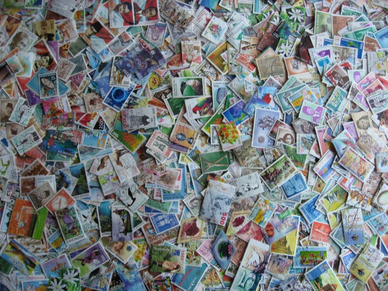 Indonesia scrap pile duplicates, mixed condition, estimate 1400 see pictures!