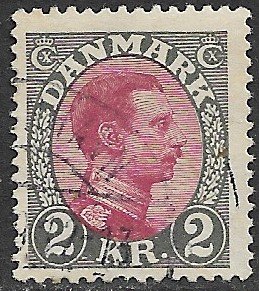 DENMARK 1913-28 2kr Gray and Claret King Christian X Portrait Issue Sc 129 VFU