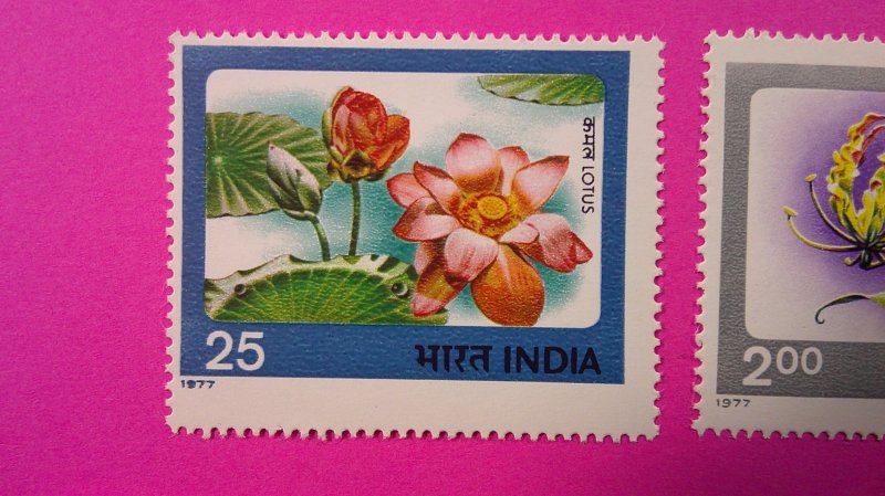 India 1977 Flowers Scott# 760-763 Complete Mint F-VF NH set of 4