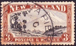 NEW ZEALAND 1941 3/- Chocolate & Yellow Brown Perf 12½ SG590b Used