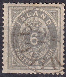 Iceland #10 Used  CV $35.00  (Z6437)