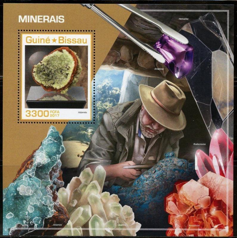 GUINEA BISSAU 2017 MINERALS  SOUVENIR SHEET MINT NH