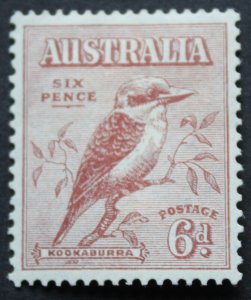 Australia 1932 Six Pence Kookaburra SG 146 mint