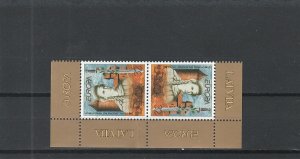 Latvia  Scott#  442a  MNH  Tete Beche Pair  (1997 Legend of Rozi Turaidas)