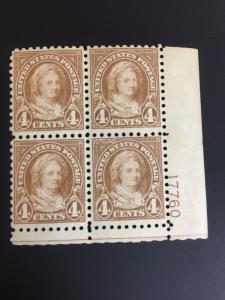 585 .04 Washington Perf 10. Plate Block Of 4 VF-NH Cat $425 