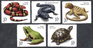 United States #3814-18 37¢ Amphibians (2003). Five singles. MNH