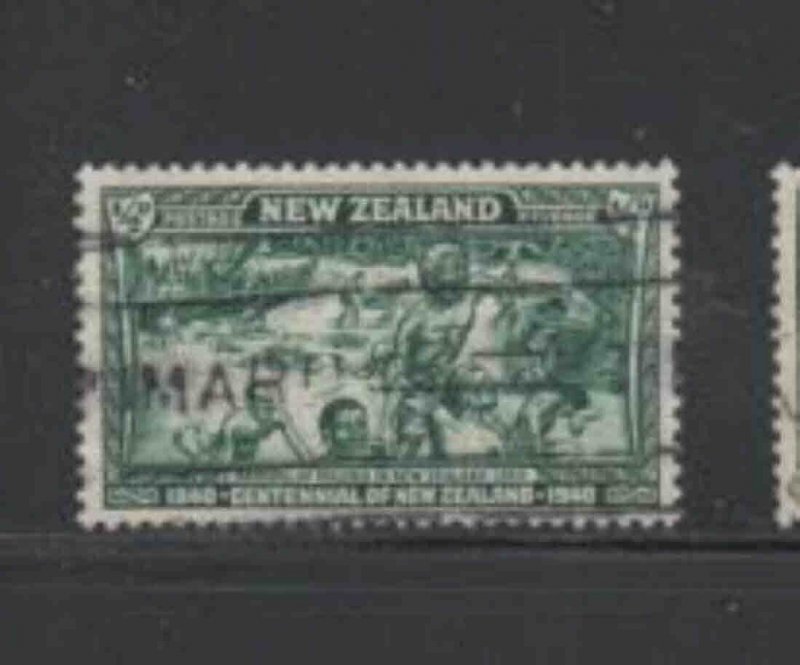 NEW ZEALAND #229 1940 1/2p LANDING OF THE MAORIS F-VF USED a