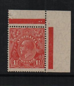 Australia 1926 SG87 unmounted mint corner KGV 1 & 1/2d