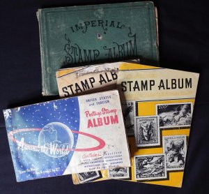 Vintage Antique Stamp Albums with a Few Stamps ZAYIX 0424-L0101