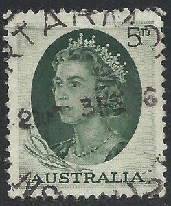 Australia 1963 - Queen Elizabeth 5d definitive - SG354 used