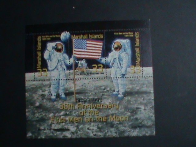 ​MARSHALL ISLAND-1999 SC#712  30TH ANNIVERSARY-FIRST MAN ON THE MOON MNH S/S