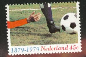 Netherlands Scott 590 MNH** 1979 Soccer stamp