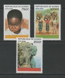 Thematic Stamps Others - GUINEA 1996 ROCKS/CHILD ETC 1688/90 3v mint