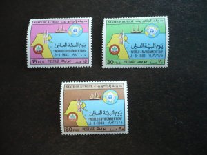 Stamps - Kuwait - Scott# 921-923 - Mint Never Hinged Set of 3 Stamps