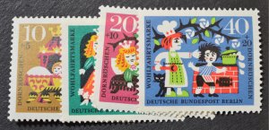 Berlin Sc # 9NB25-28, VF MNH