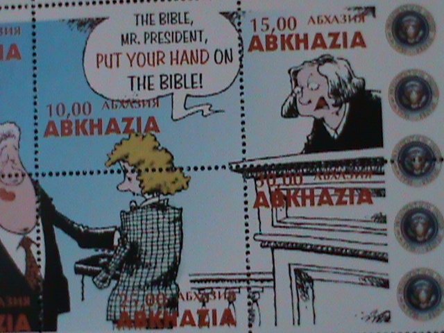 ​RUSSIA-ABKHAZIA-1999-BILL CLITON & LEWINSKI CASE JUSTICE-MNH-SHEET-VF-CARTOON