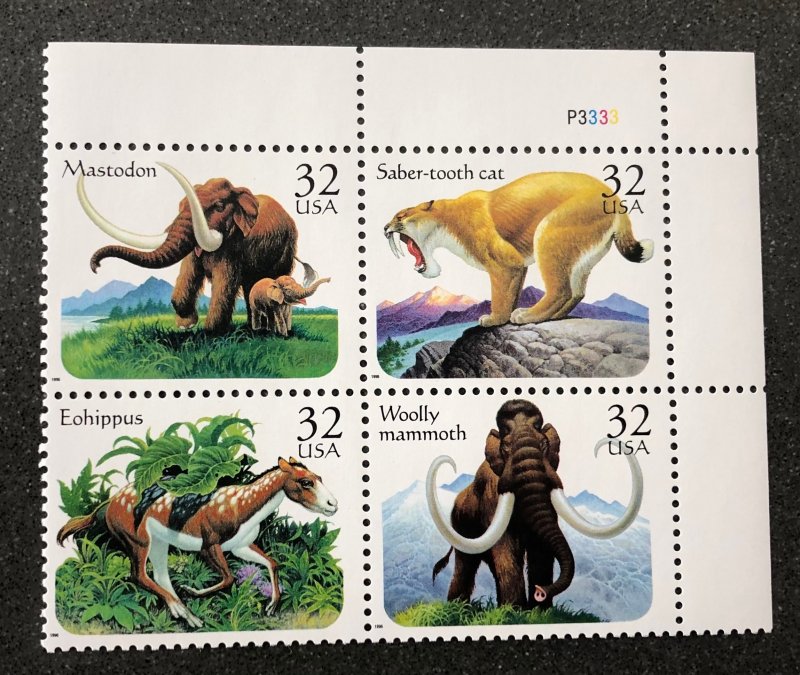 US scott# 3077-3080 Prehistoric Animals plate block of 4 stamps MNH