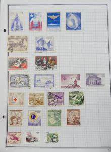 EDW1949SELL : CHILE Collection of 169 different on album pages. Scott Cat $170.