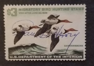 RW49 1972 US Duck Hunting Signed Stamp Used Bird T5557