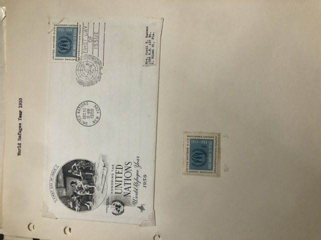 W.W. Loose Stamp Pages With Some Very Nice Glassine’s Might Find Some Gems