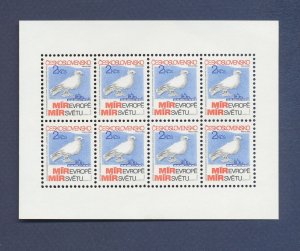 CZECHOSLOVAKIA - Scott 2465 -  MNH S/S  - bird, peace - 1983 ---c