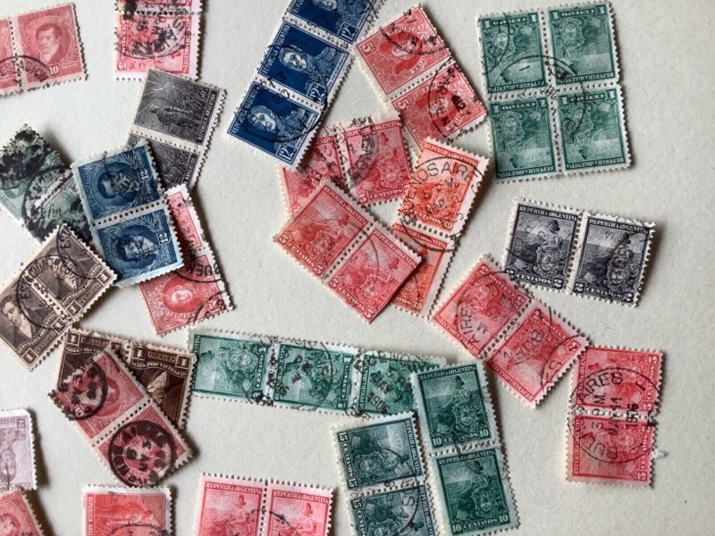 Argentina big Collection  of  old stamps  pairs and blocks Ref A2731