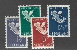 Netherlands SC B90-B93 Mint F-VF SCV$18.40...Worth a Close look!!